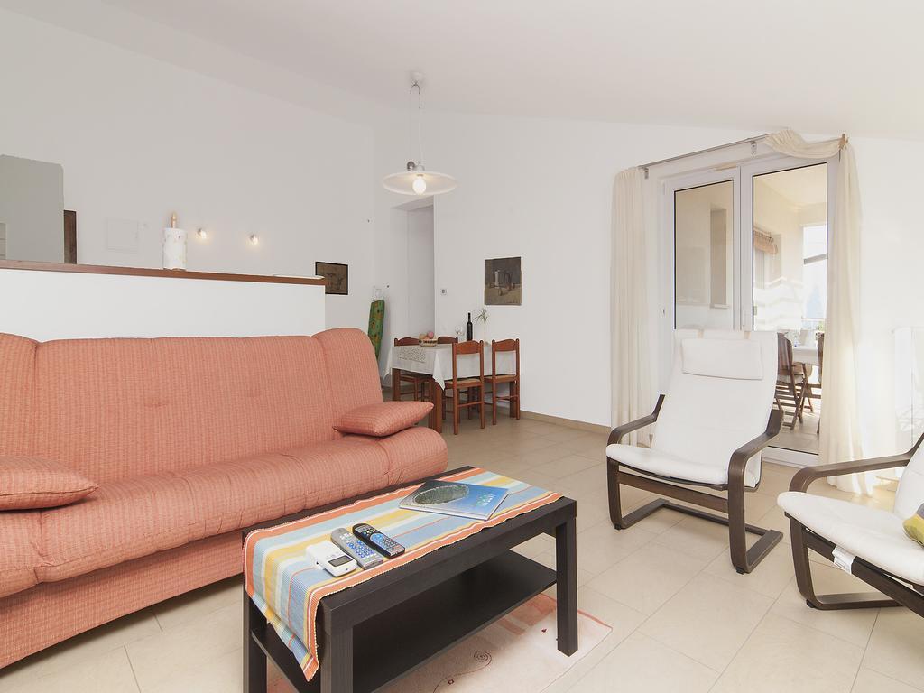 Apartments Ceja Near Sea Μεντουλίν Δωμάτιο φωτογραφία